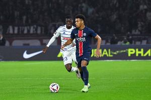 19岁9个月，杜埃成为姆巴佩后法国杯半决赛最年轻的进球者