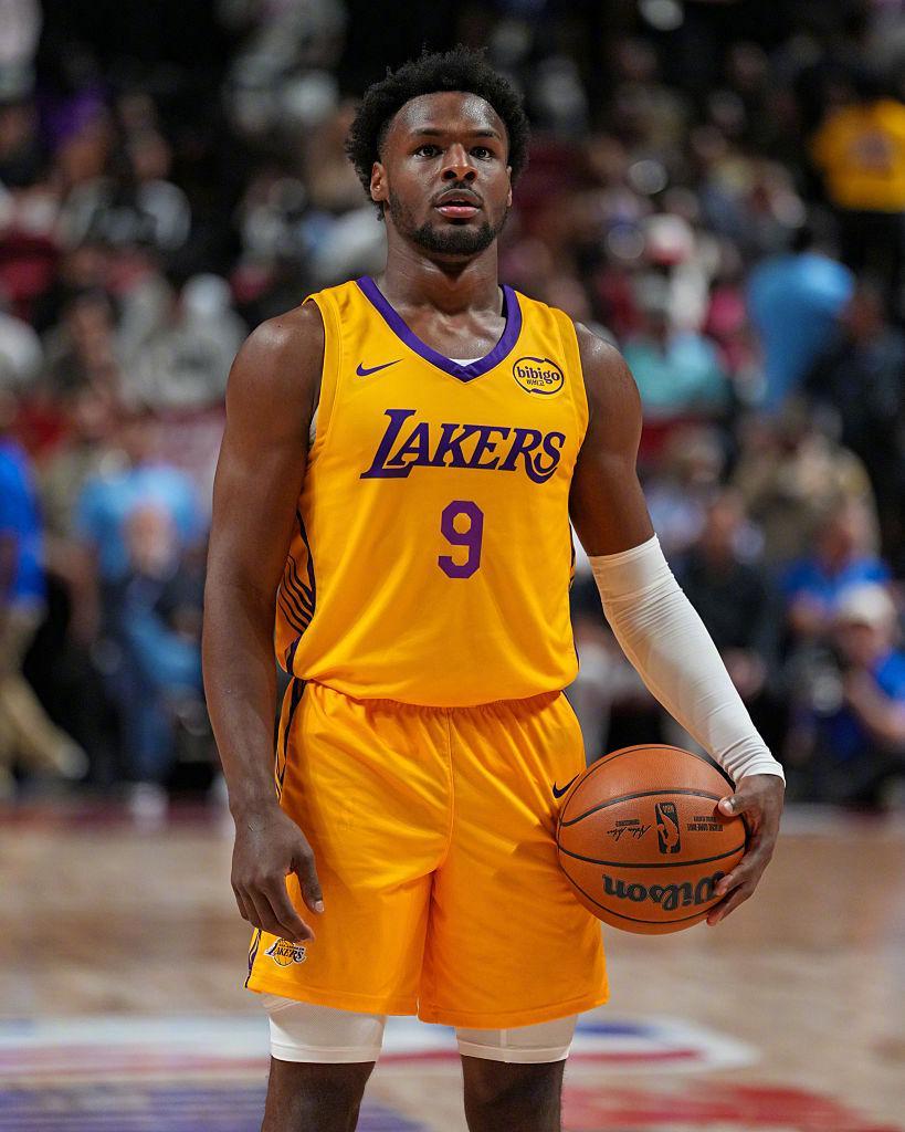 开云体育APP下载-3战合砍39+8+10！看到布朗尼持续爆发，才懂詹姆斯有多厉害