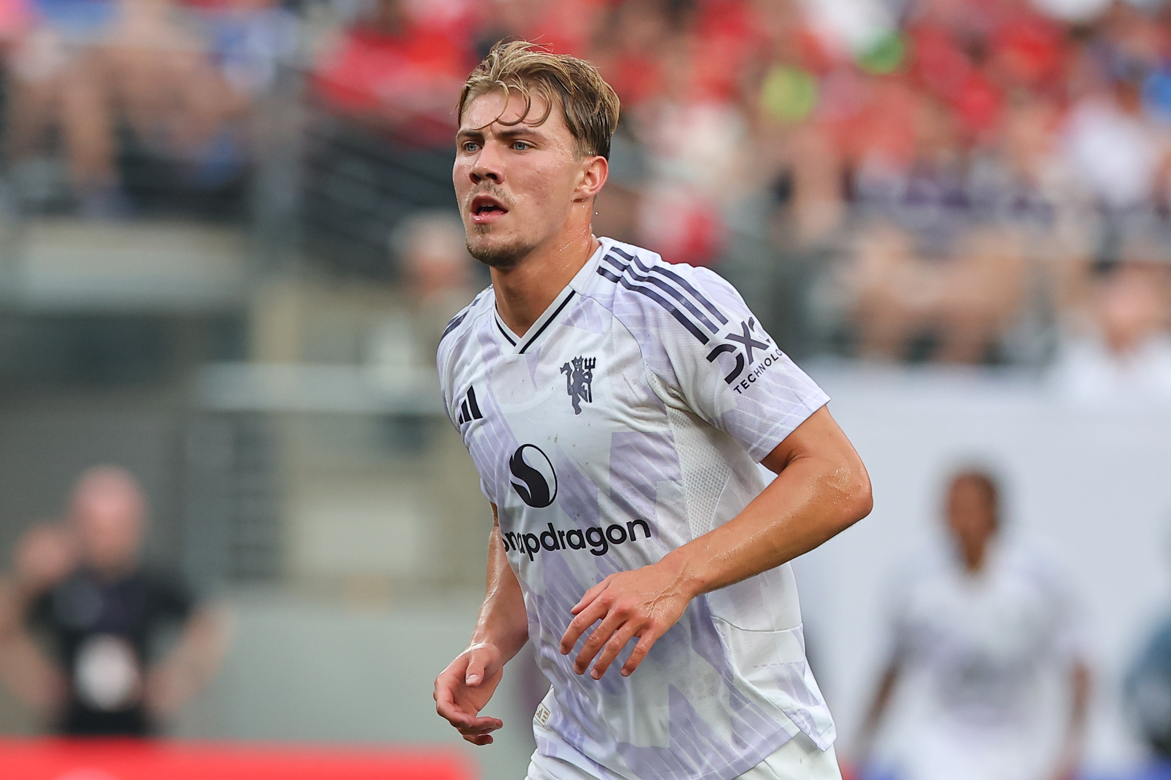 开云官网-记者谈霍伊伦：在对手球门前不够冷静、不善对抗&amp;和队友缺乏默契