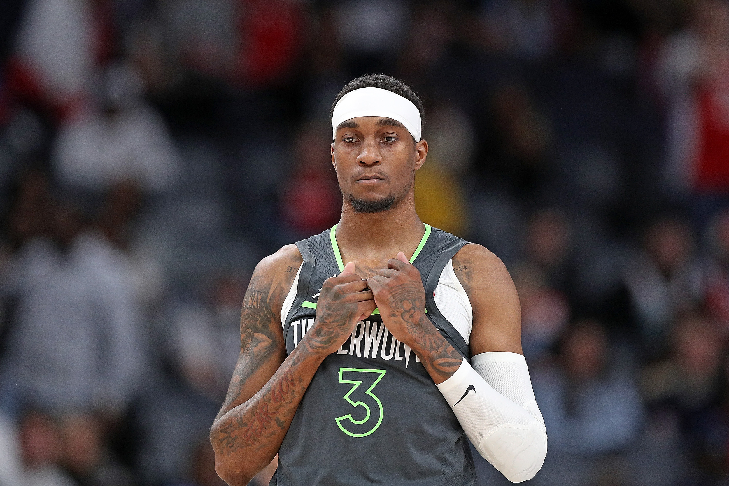 麦丹谈限制SGA:尽量不介入他的投篮,他很会用手臂缠绕我的手臂