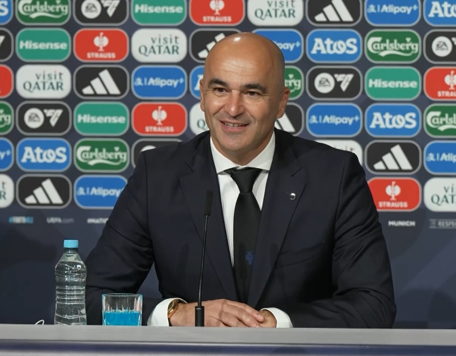 马丁内斯:C罗从未失去对进球的渴望,维蒂尼亚的表现配得上金球奖