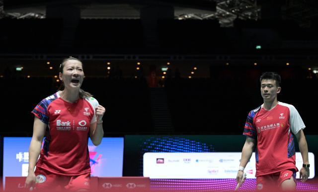 开云-石宇奇李诗沣会师决赛 新加坡赛国羽冲击五金