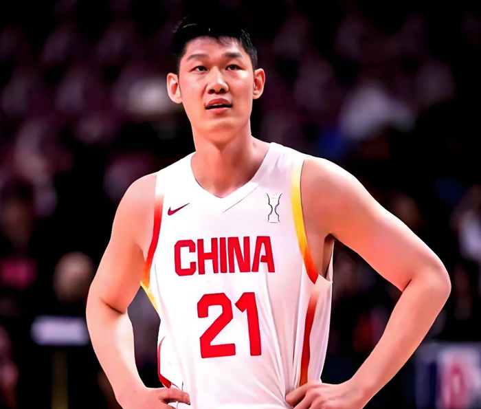 开云体育入口-有趣！胡金秋回到广厦队就投入训练，王博：不准训练，回家陪孩子|浙江广厦|中国男篮|比赛|球员|球队_新浪体育_新浪新闻